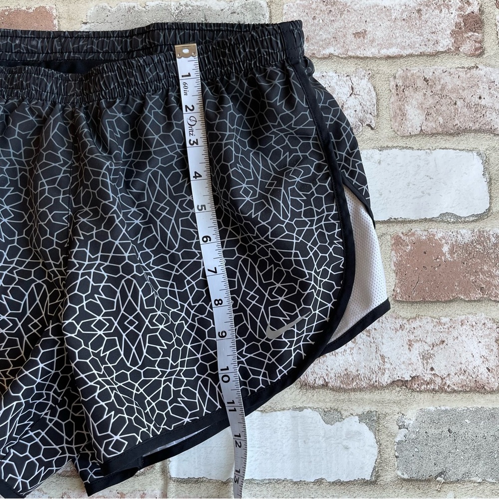 Nike Dri-fit Athletic Running Shorts Black White | Zip Pocket | Women’s … - Picture 10 of 13